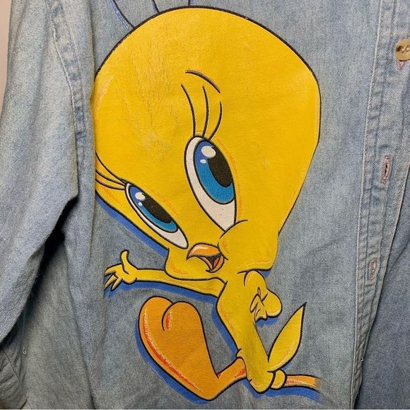 VINTAGE  90s LOONEY TUNES Tweety Bird Men’s Denim Button Down (Size M) - Picture 3 of 15